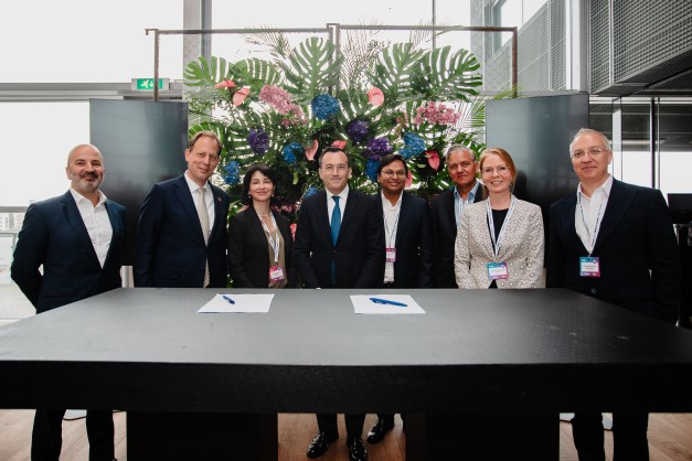 231003-FMO-Future-of-Finance-Signing-11